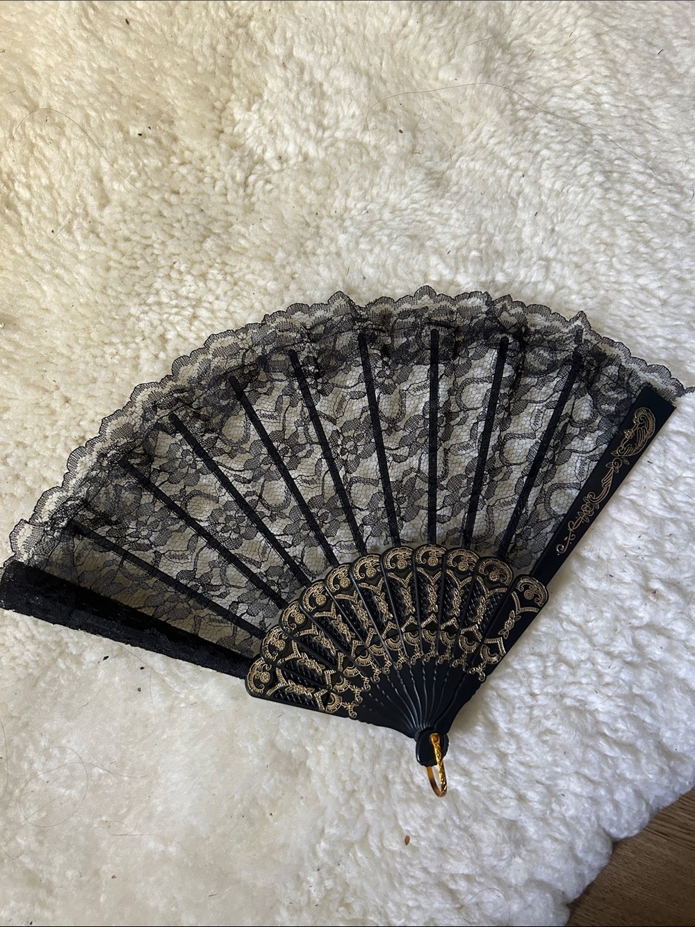 black lace fan